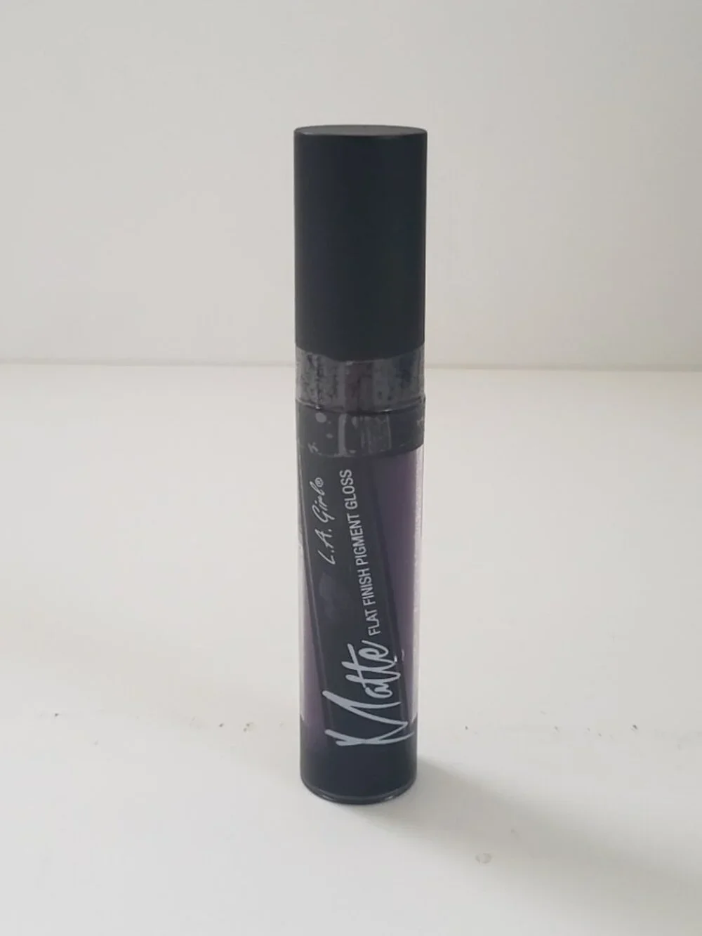 LA Girl Flat Finish Matte Pigment Gloss - Black Currant - Sealed